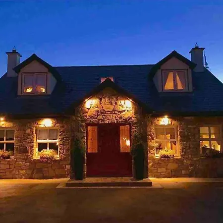 Cosy Rooms In A Stone Cottage-2