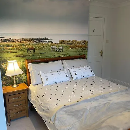 Cosy Rooms In A Stone Cottage-3